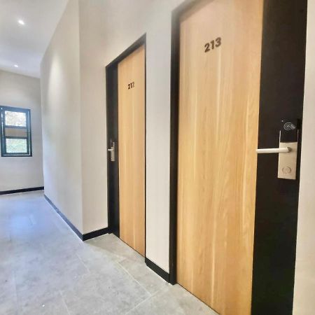 Pringgondani Guesthouse Pandanaran Hills Semarang Eksteriør billede